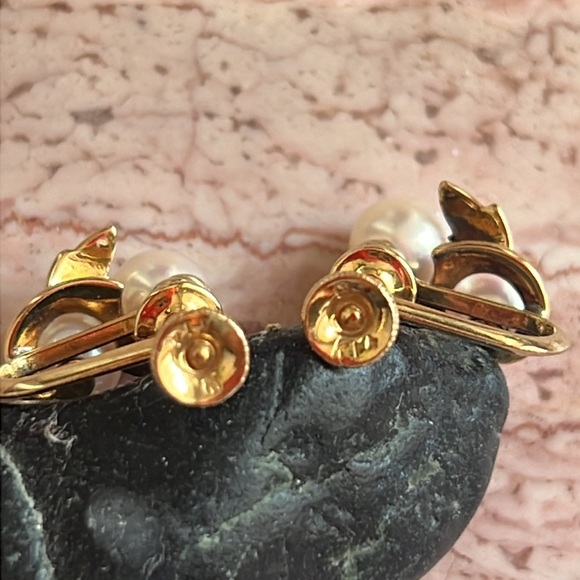 Charming mikimoto double pearl solid 14k gold earrings - Picture 7 of 9